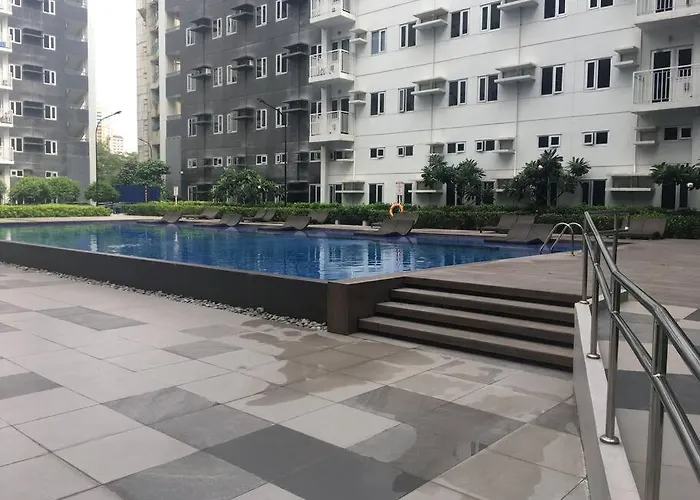 A & Y Staycation Apartment Manila